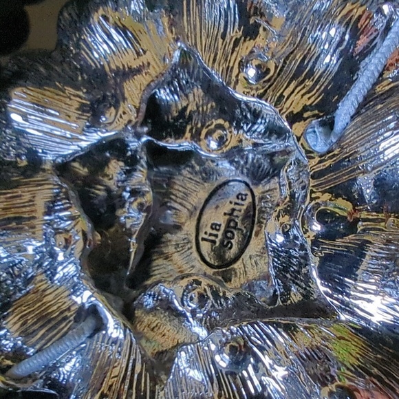 NWT - Lia Sophia Nordica Crystal Flower Bracelet with Gray Resin Beads - Picture 8 of 11